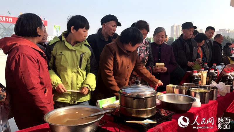 第二届杨凌美食文化艺术节举行 疯狂试吃过足嘴瘾