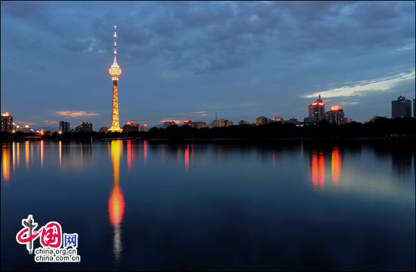 中央电视塔 夜京城的浪漫胜地